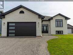 7 Noah DR Sault Ste. Marie Ontario, P6C 6E6