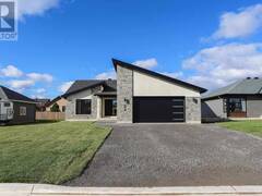 24 Noah DR Sault Ste. Marie Ontario, P6C 6E6