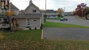 152 Trelawne AVE | Sault Ste. Marie Ontario | Slide Image Six