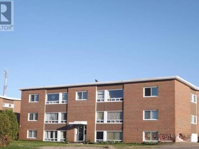 115 Hillside DR N # 4 Elliot Lake Ontario, P5A 1X5 - 2 Bedrooms Condo For Sale