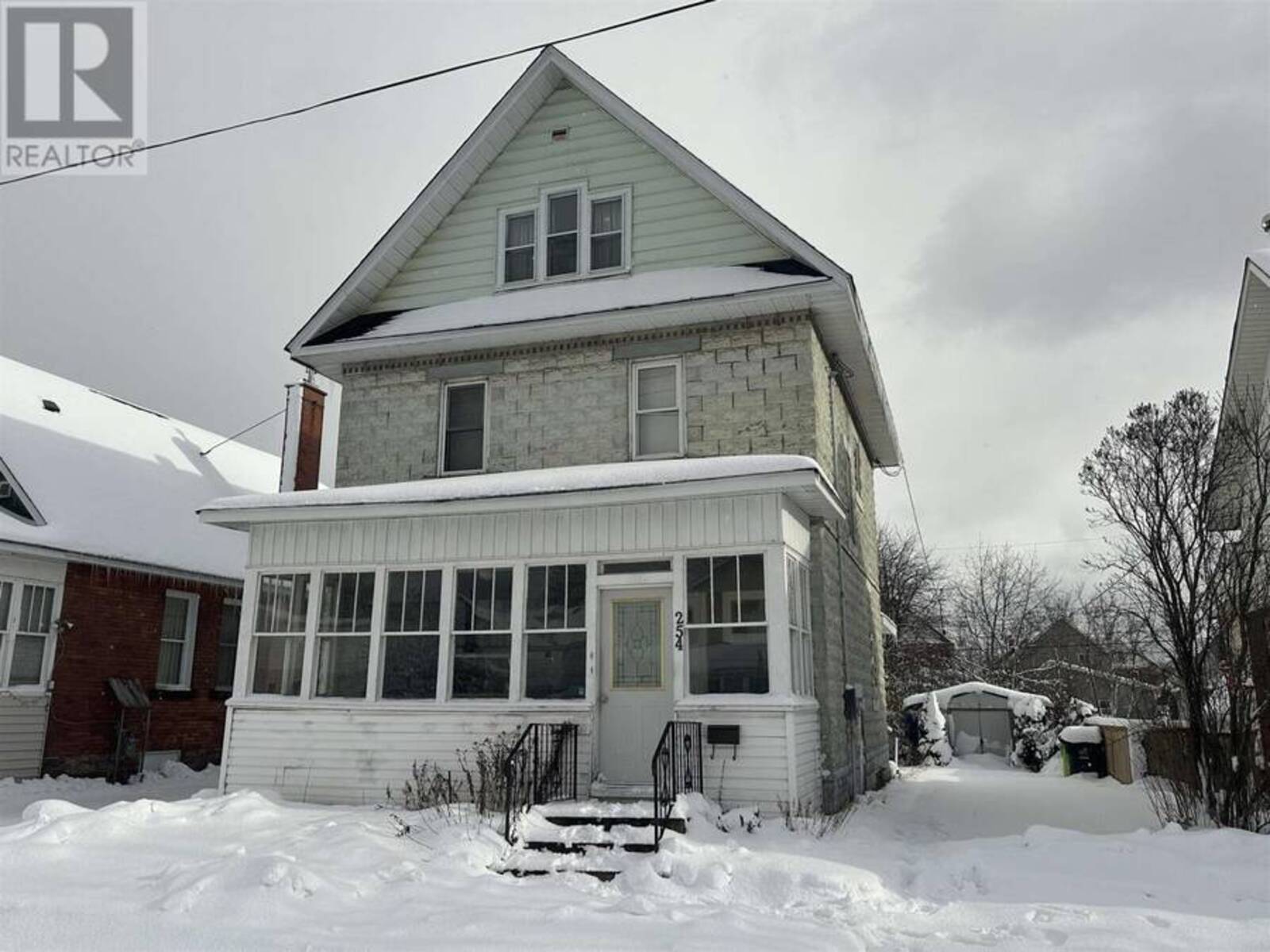 254 John ST, Sault Ste. Marie, Ontario P6A 1P5