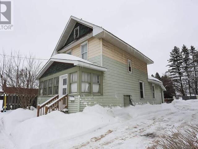 216 Goulais AVE Sault Ste. Marie Ontario, P6C 4Z8 - 3 Bedrooms Home For Sale