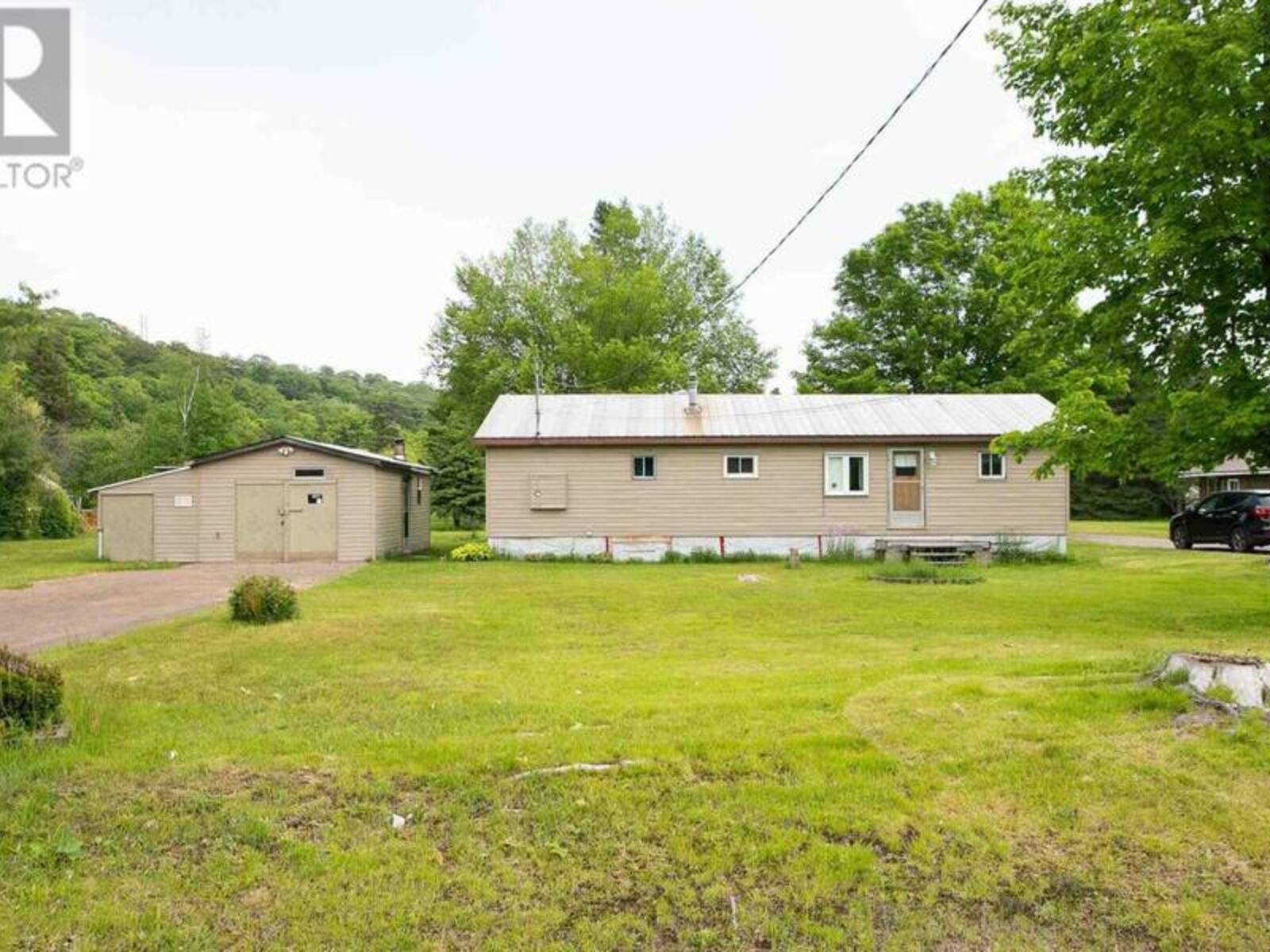 1124 Old Goulais Bay RD, Sault Ste. Marie, Ontario P6C 0A7