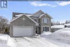 95 Fields SQ | Sault Ste. Marie Ontario | Slide Image One