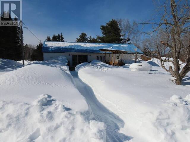 16 Ski Hill North Algoma Ontario, P0R 1J0 - 2 Bedrooms Home For Sale