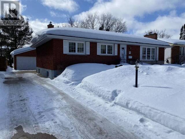 125 Carlbert ST Sault Ste. Marie Ontario, P6A 5C9 - 3 Bedrooms Home For Sale