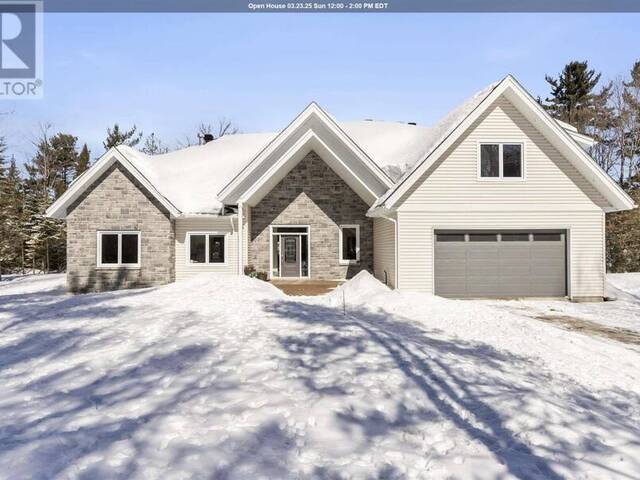 340 Fourth LIN E Sault Ste. Marie Ontario, P6A 5K8 - 3 Bedrooms Home For Sale