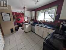 20 Niagara DR | Thunder Bay Ontario | Slide Image Eight