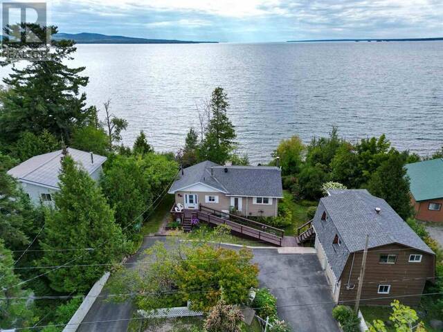 345 Dead End RD North Algoma Ontario, P0S 1E0 - 4 Bedrooms Waterfront Home For sale