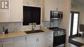 107 Hutchison AVE | Elliot Lake Ontario | Slide Image Eight