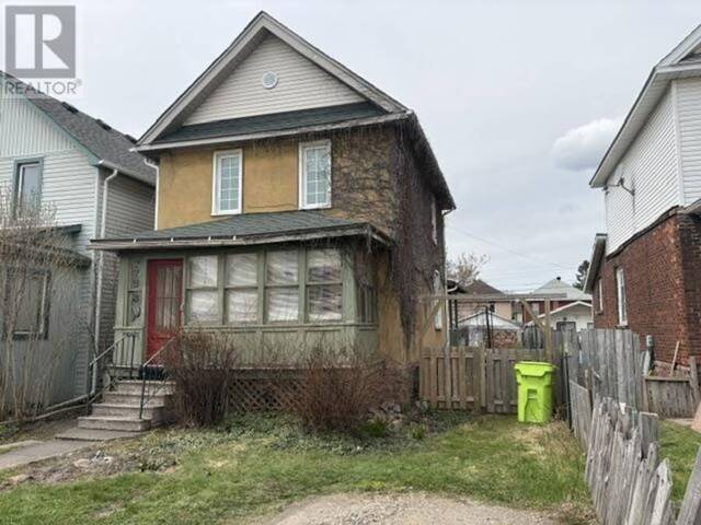 229 Gloucester ST Sault Ste. Marie Ontario, P6A 1N6 - 2 Bedrooms Home For Sale