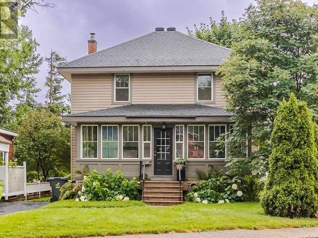 31 The DR Sault Ste. Marie Ontario, P6B 1B8 - 4 Bedrooms Home For Sale