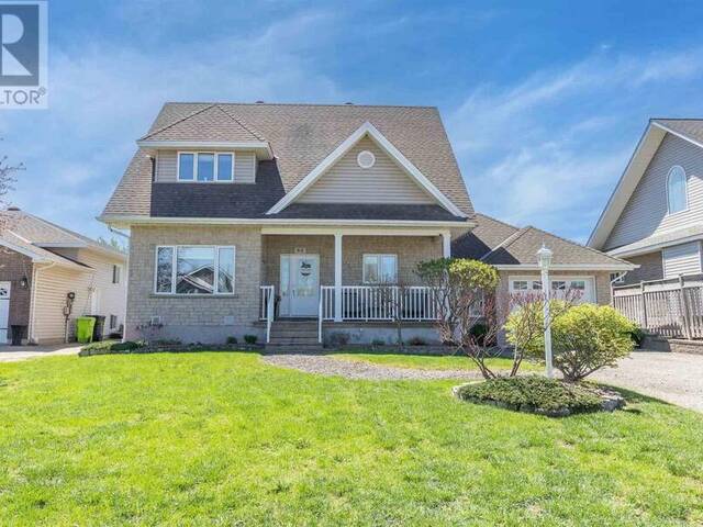 53 Laura ST Sault Ste. Marie Ontario, P6C 2G5 - 4 Bedrooms Home For Sale
