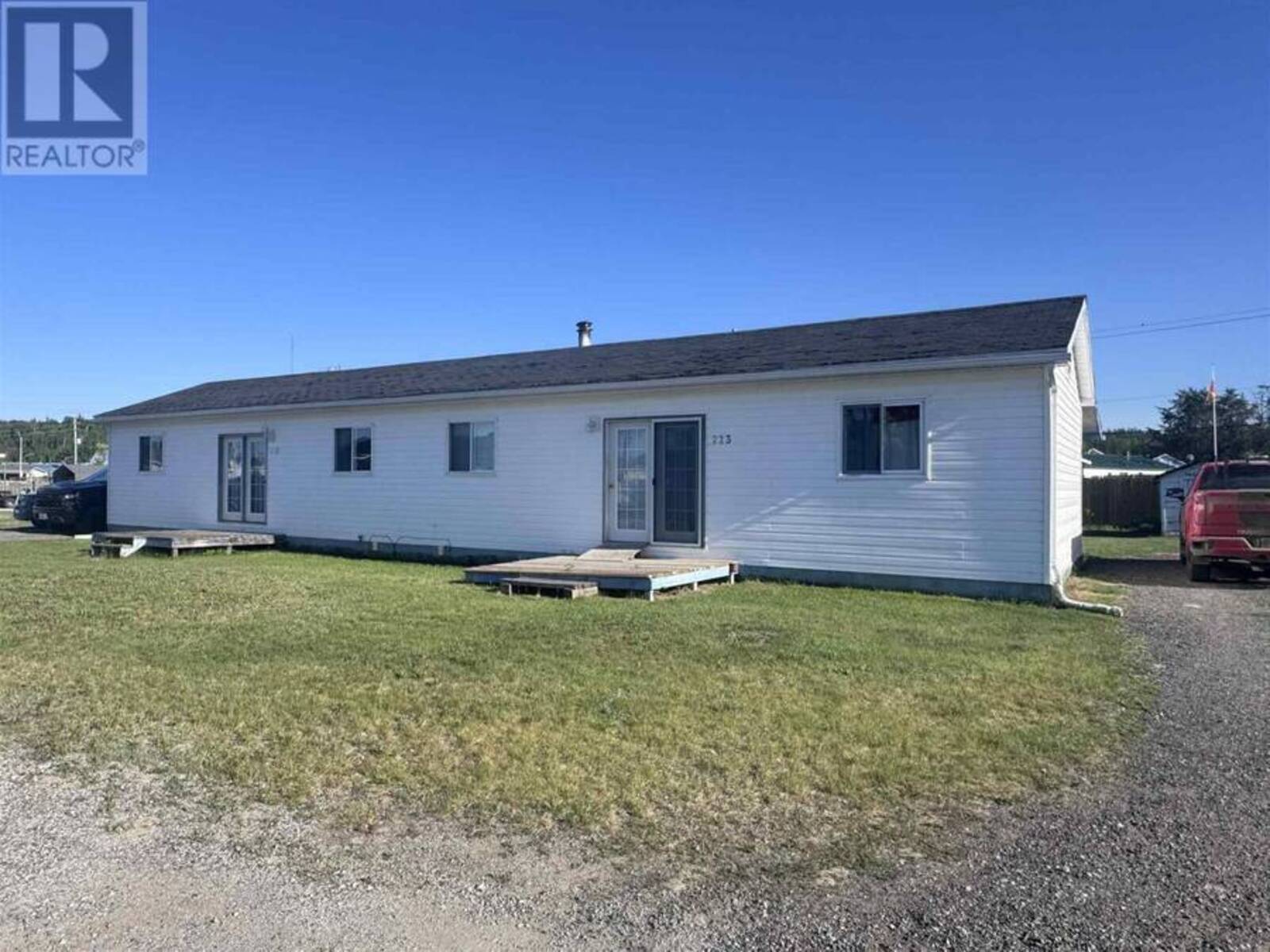 221-223 Des Sapins, Dubreuilville, Ontario P0S 1B0