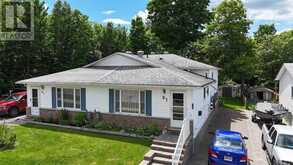 91 Beckett BLVD | Elliot Lake Ontario | Slide Image Two
