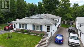 91 Beckett BLVD | Elliot Lake Ontario | Slide Image Three