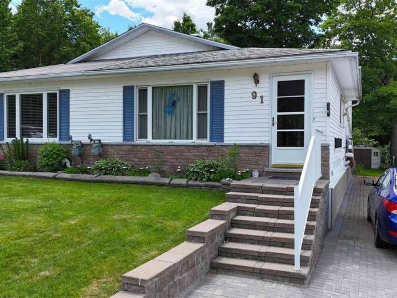91 Beckett BLVD, Elliot Lake, Ontario P5A 3P6