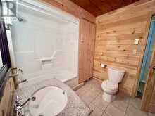 523 Lyndale RD | Thunder Bay Ontario | Slide Image Sixteen