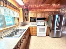 523 Lyndale RD | Thunder Bay Ontario | Slide Image Seven
