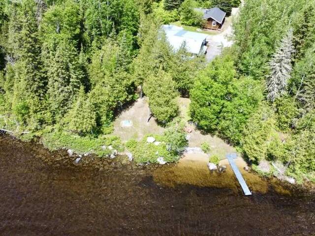 523 Lyndale RD Thunder Bay Ontario, P0M 3G0 - 2 Bedrooms Waterfront Home For sale