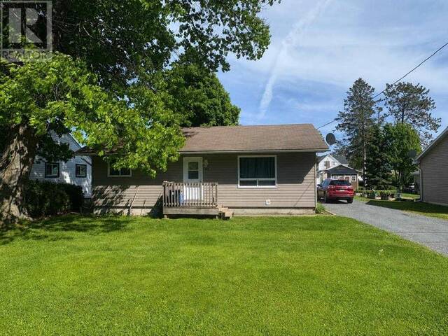 233 Federation ST Thessalon Ontario, P0R 1L0 - 4 Bedrooms Home For Sale
