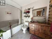 6 Quirke LN | Elliot Lake Ontario | Slide Image Thirty