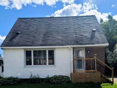 135 Dieppe AVE Elliot Lake Ontario, P5A 1H6