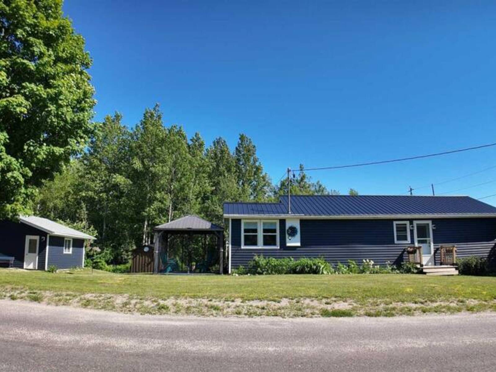 1607 Hilton RD, Hilton Beach, Ontario P0R 1G0