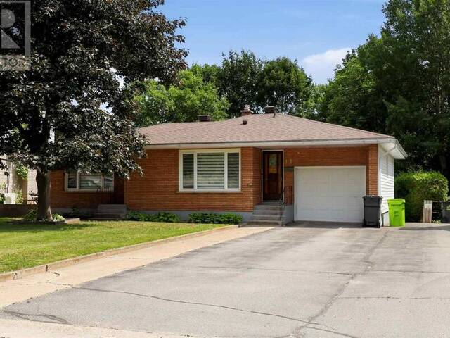 19 Grandriver CRES Sault Ste. Marie Ontario, P6B 3R9 - 3 Bedrooms Home For Sale
