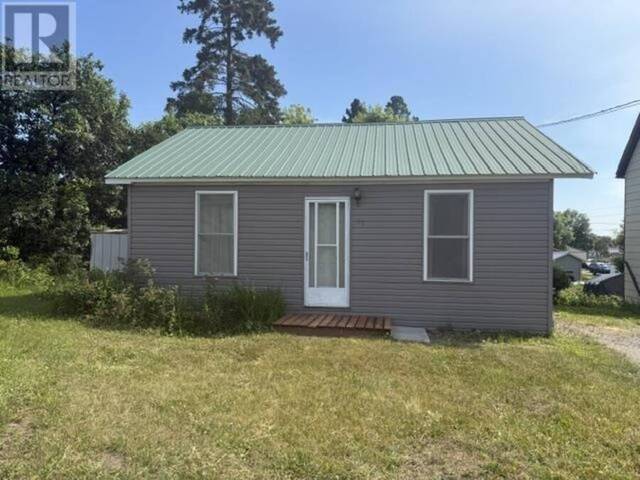 21 Park ST Thessalon Ontario, P0R 1L0 - 2 Bedrooms Home For Sale