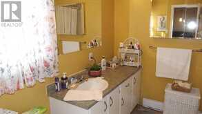 31 Mississauga AVE | Elliot Lake Ontario | Slide Image Thirteen