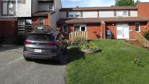 31 Mississauga AVE | Elliot Lake Ontario | Slide Image Two