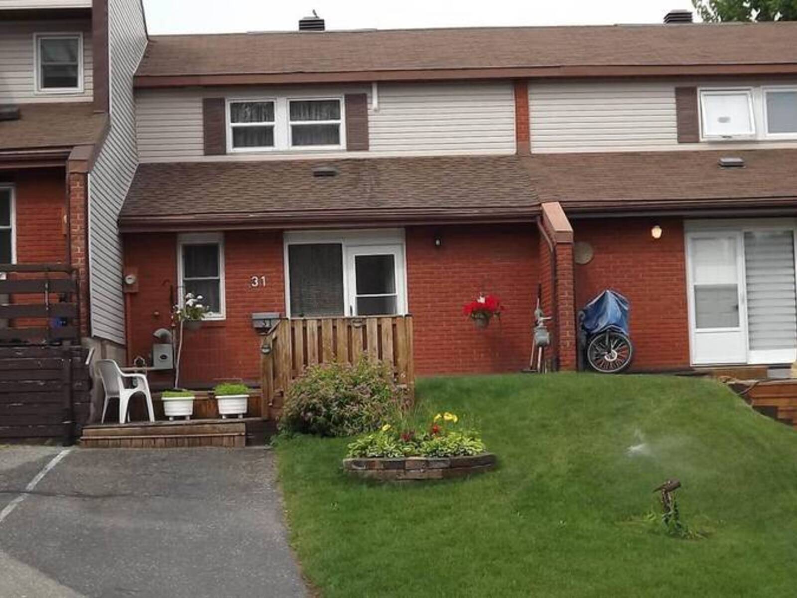 31 Mississauga AVE, Elliot Lake, Ontario P5A 1N5