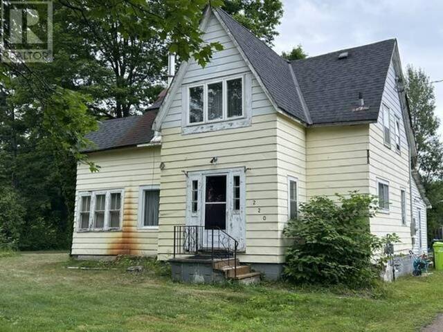 220 Fourth LIN E Sault Ste. Marie Ontario, P6A 0C3 - 2 Bedrooms Home For Sale
