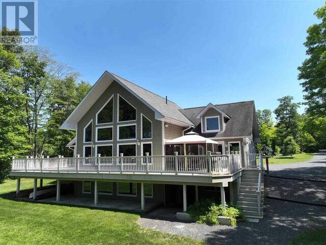 11 River DR Blind River Ontario, P0R 1B0 - 4 Bedrooms Waterfront Home For sale