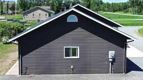 1503 Base LIN | Sault Ste. Marie Ontario | Slide Image Sixteen