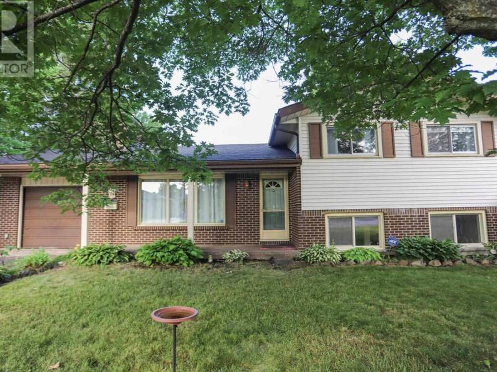 74 Grandriver CRES, Sault Ste. Marie, Ontario P6B 3S1