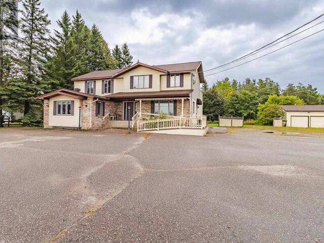920 Great Northern RD Sault Ste. Marie Ontario, P6B 0B6 - 3 Bedrooms Home For Sale