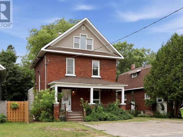 393 Bush ST Sault Ste. Marie Ontario, P6C 3H2 - 5 Bedrooms Home For Sale