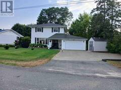 45 Poplar RD Elliot Lake Ontario, P5A 2J4