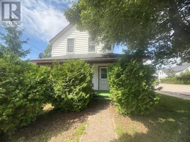 37 Hawkins ST Blind River Ontario, P0R 1B0 - 3 Bedrooms Home For Sale