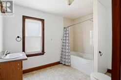 596 Sherbourne ST | Sault Ste. Marie Ontario | Slide Image Thirteen