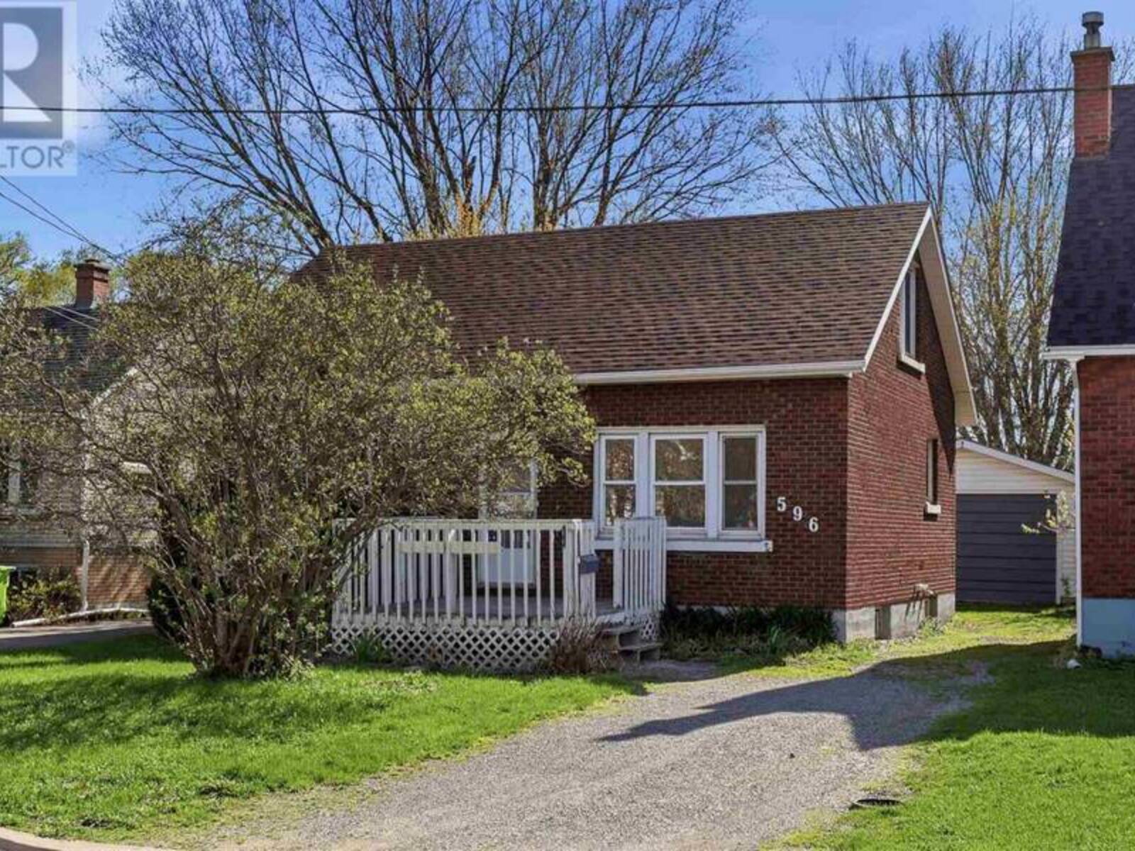 596 Sherbourne ST, Sault Ste. Marie, Ontario P6C 3X7