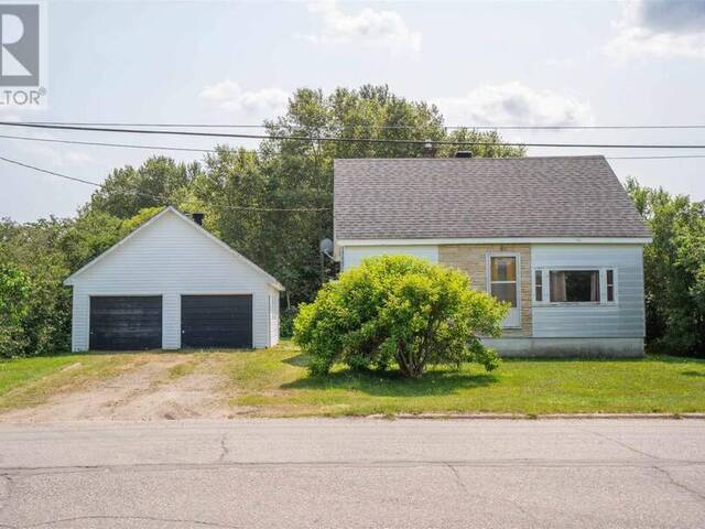 191 Rossmore RD Sault Ste. Marie Ontario, P6C 2Y7 - 2 Bedrooms Home For Sale