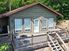 978 Dunlop Lake WAO Elliot Lake Ontario, P5A 2S9