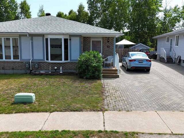 72 Farrell CRES Elliot Lake Ontario, P5A 3M9 - 2 Bedrooms Home For Sale
