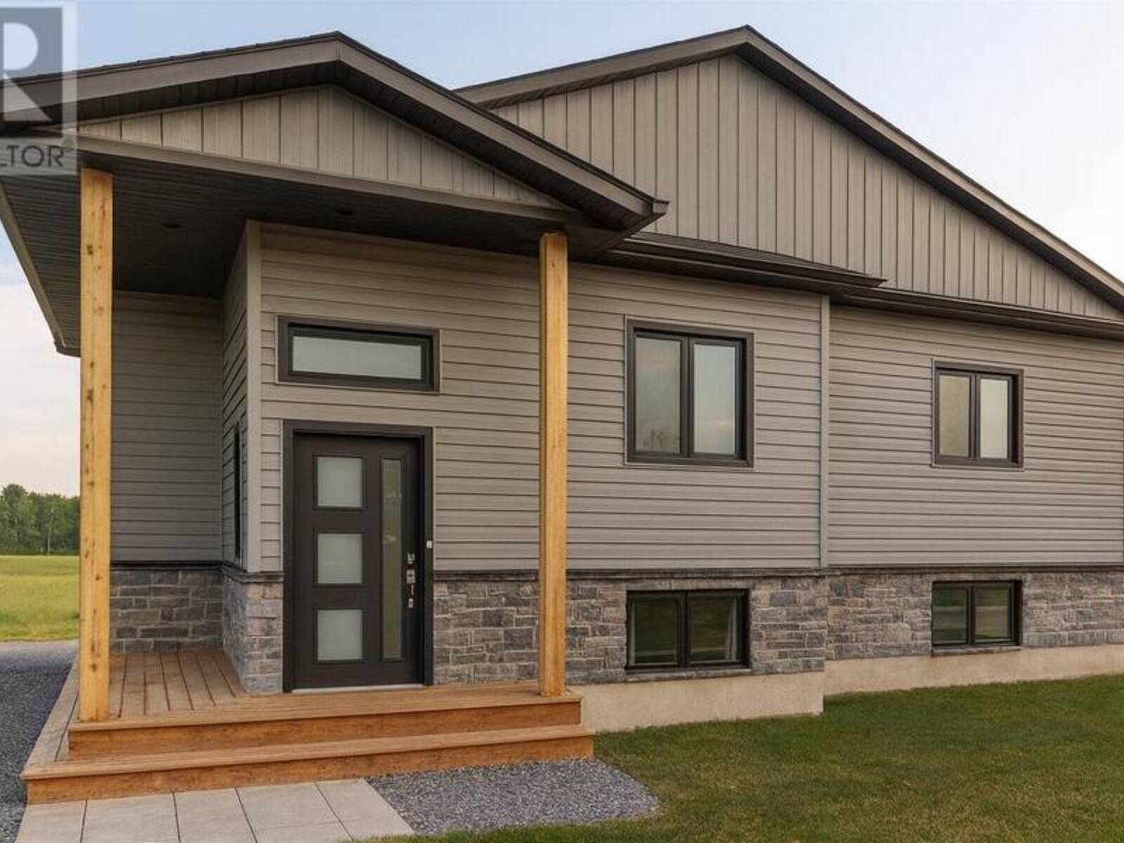 23 Sherbrook DR, Sault Ste. Marie, Ontario P6C 3B1