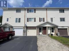 68 Farquhar PL Elliot Lake Ontario, P5A 2B3