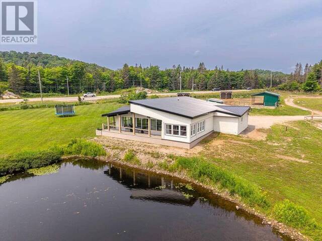 264 MacIntyre RD Sault Ste. Marie Ontario, P6A 0E4 - 4 Bedrooms Waterfront Home For sale