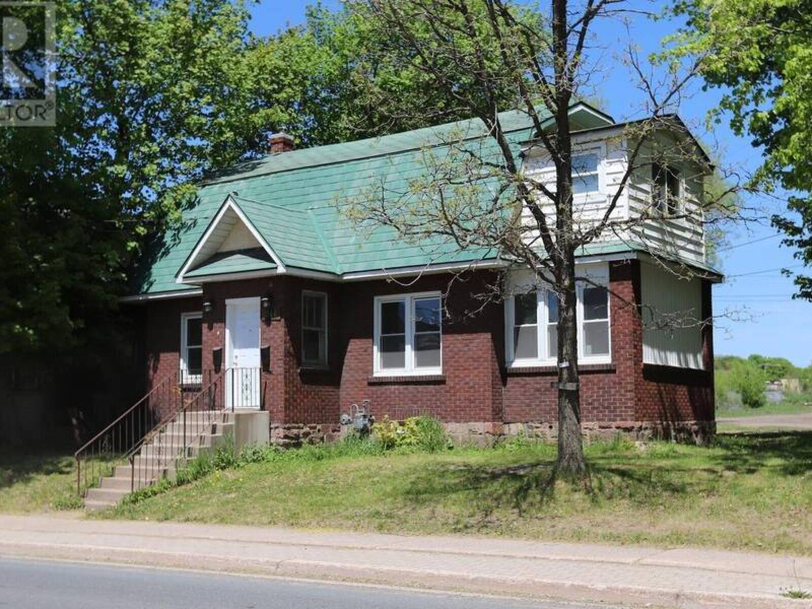 344 Wellington ST E, Sault Ste. Marie, Ontario P6A 2L9